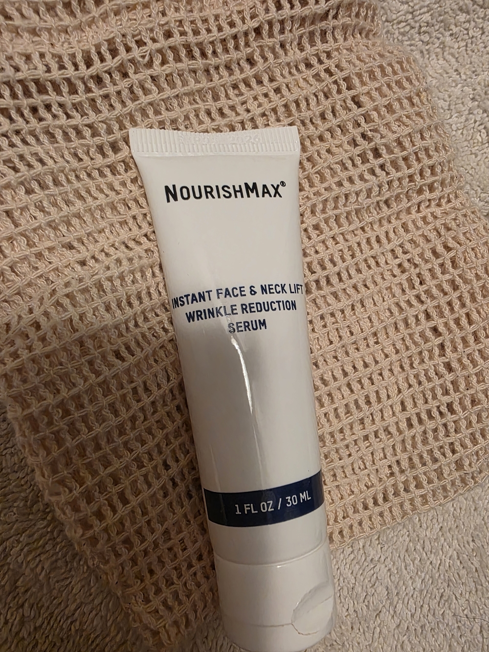 Instant Face & Neck Lift Wrinkle Reduction Serum - White